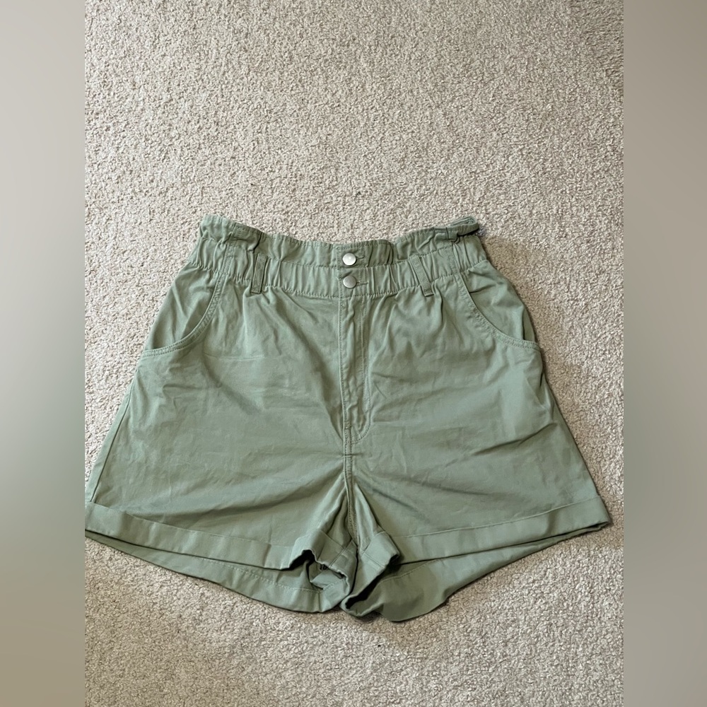 H&M paper bag shorts